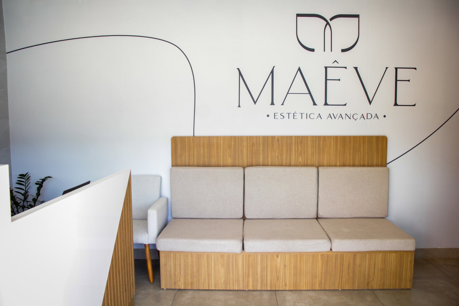 maeve-reception-v3.jpg