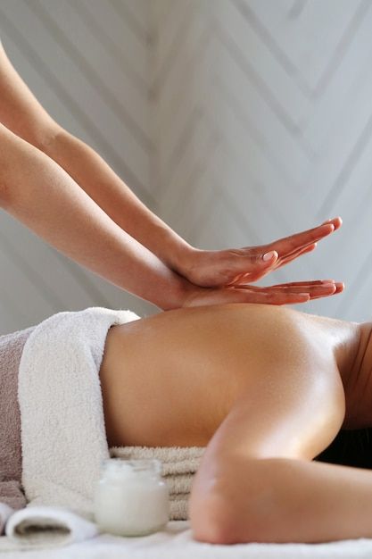 Fotos de Massagem Relaxante - Baixe fotos grátis de alta qualidade _ Freepik.jpeg